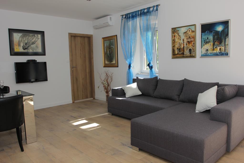 Apartment House Vitaic سوبيتار الغرفة الصورة